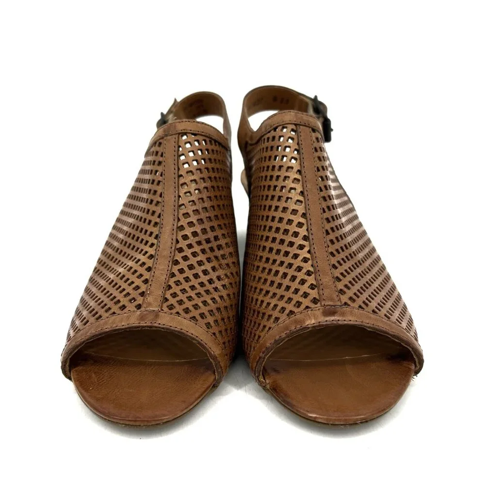 NWOB Paul Green Lois Perforated Leather Slingback Heeled Sandal Size 7.5 US 5 UK